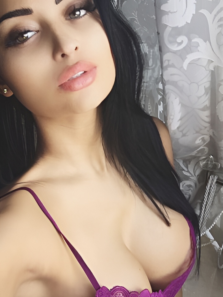 Евлалия привлекальеная девушка из Шелехова цена от 3000 руб