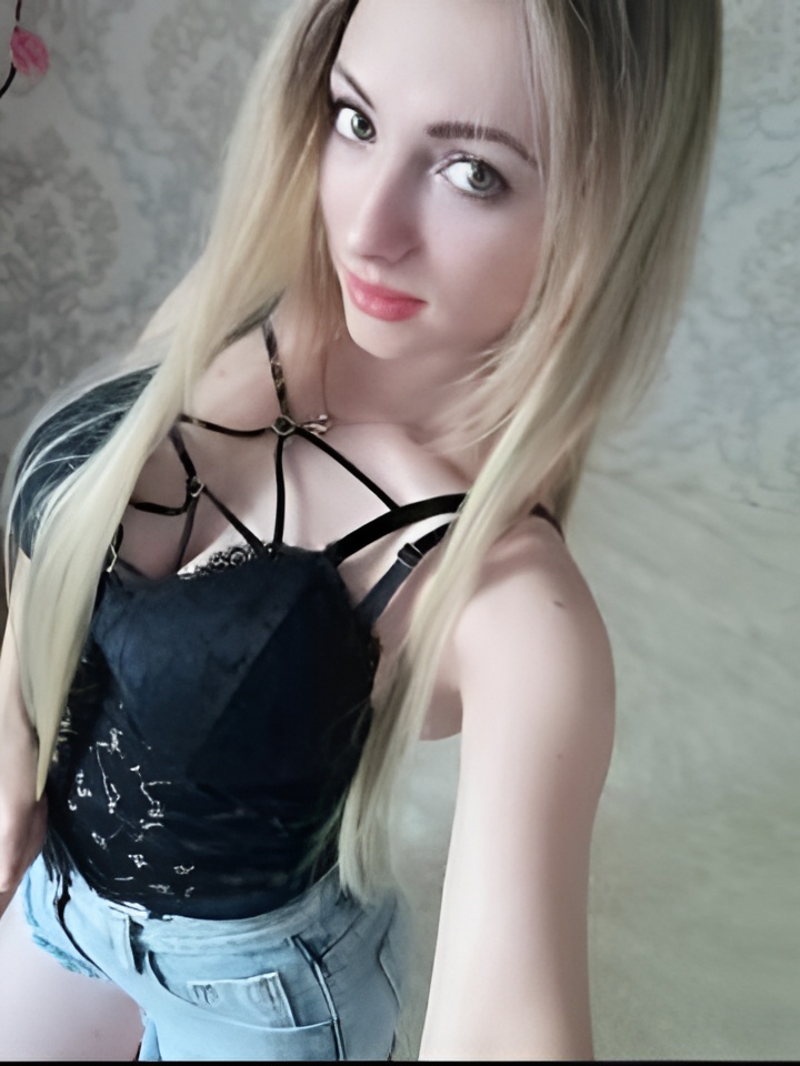 Индивидуалка Яна, доступна для личного знакомства от 10000 руб