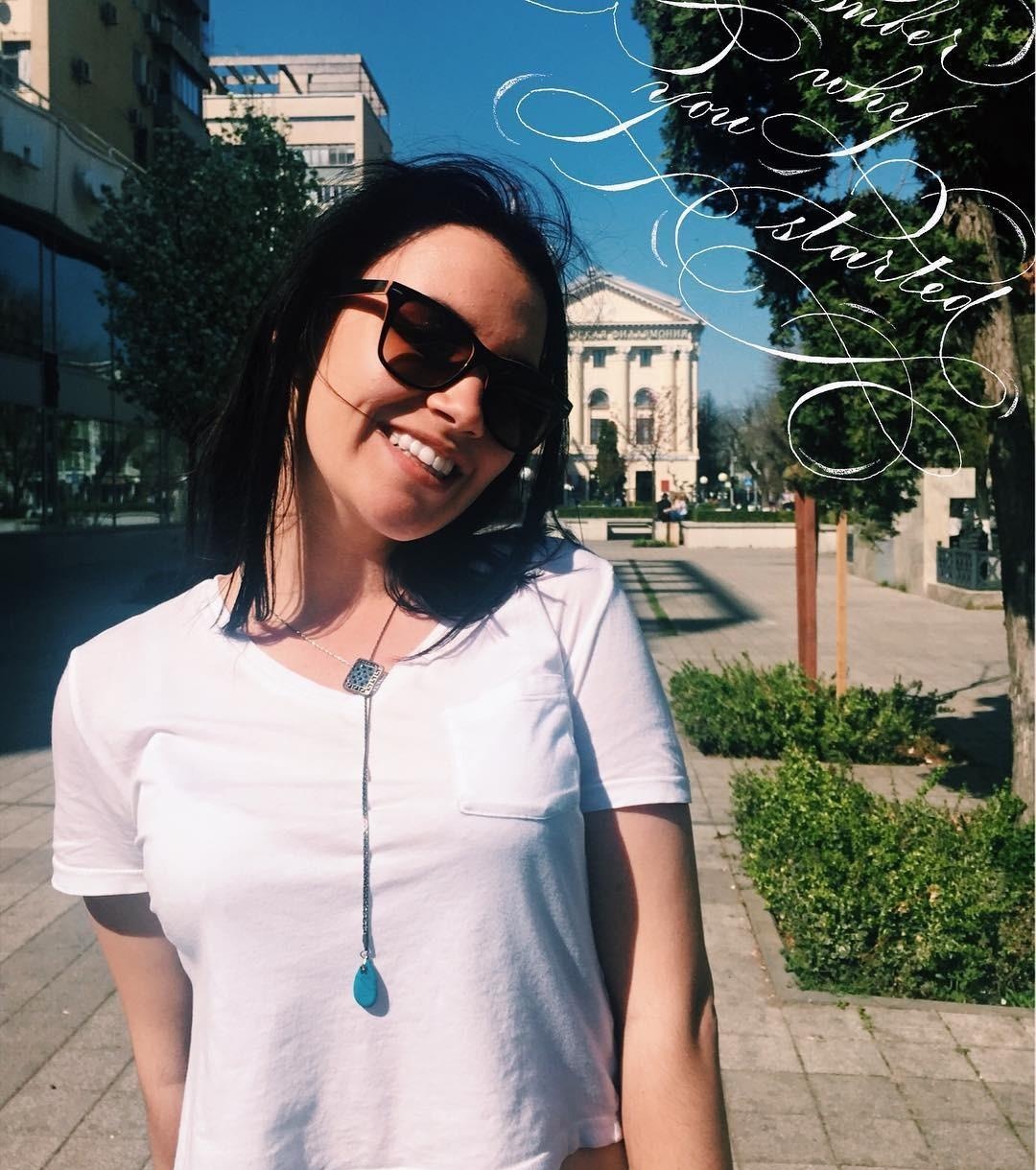 Надя привлекальеная девушка из Шелехова цена от 3000 руб