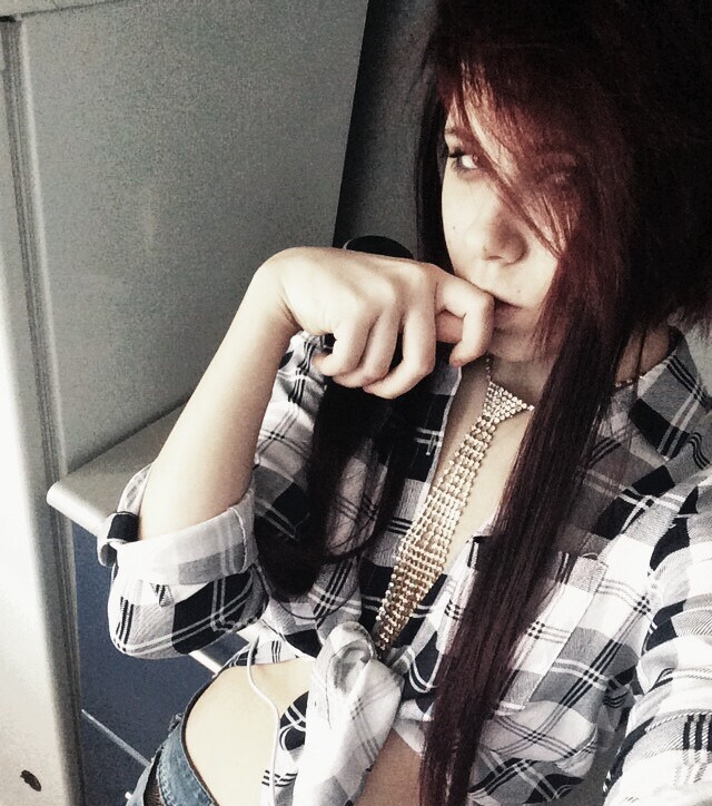 Милана привлекальеная девушка из Шелехова цена от 3000 руб