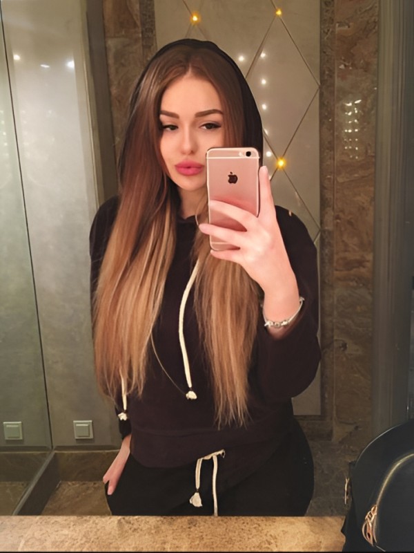 Лика привлекательная девушка из Шелехова цена от 1500 руб