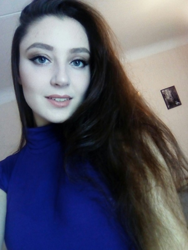 Ева привлекательная девушка из Шелехова цена от 4000 руб