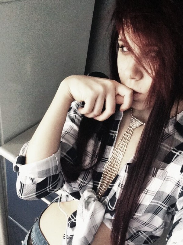 Милана привлекательная девушка из Шелехова цена от 3000 руб